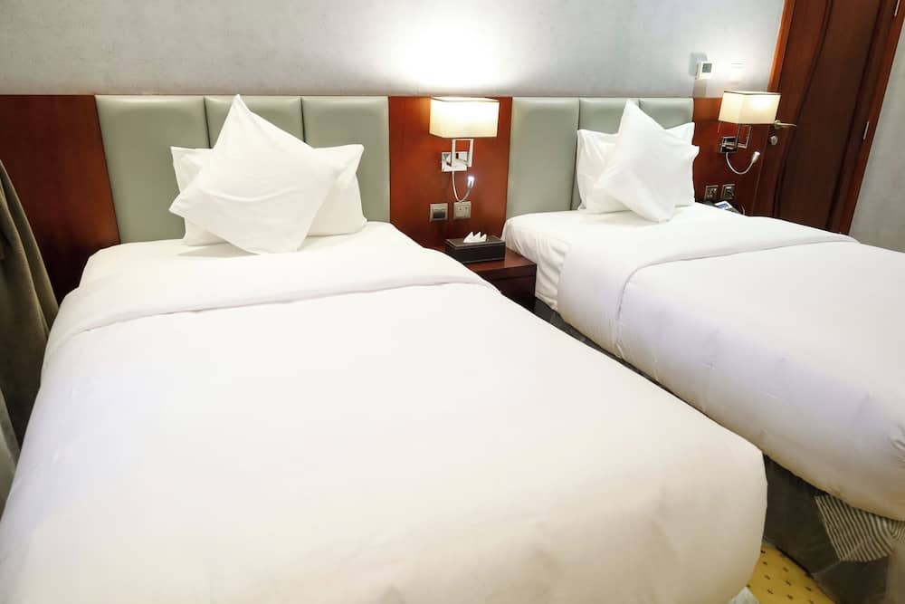 Best Day Hotel And Resorts — 2