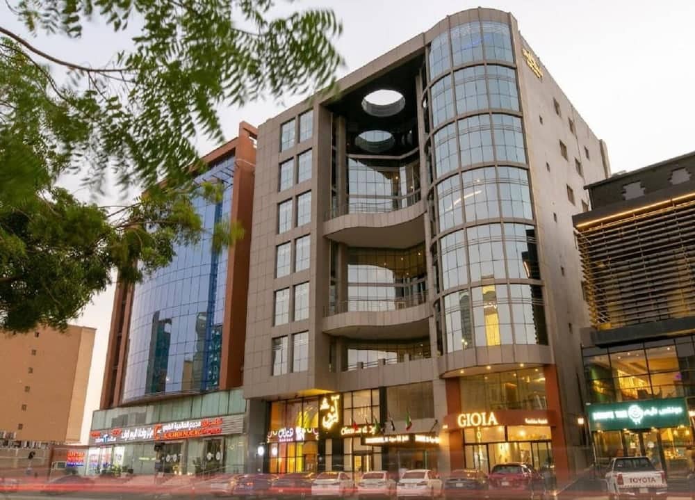The S Hotel