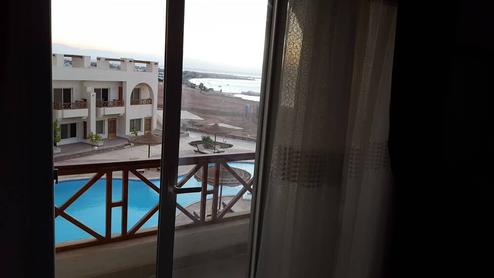 Half Moon - Sunny Dahab — 3