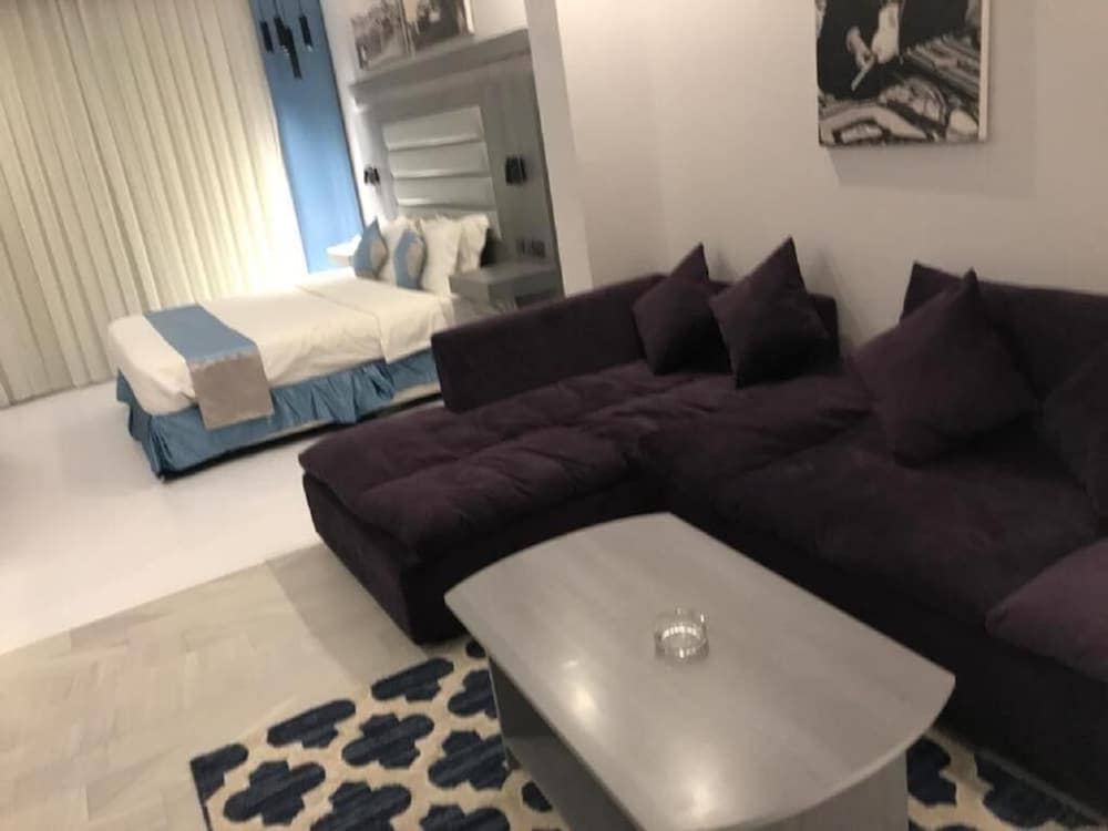 Manazeli Al Corniche Hotel — 5