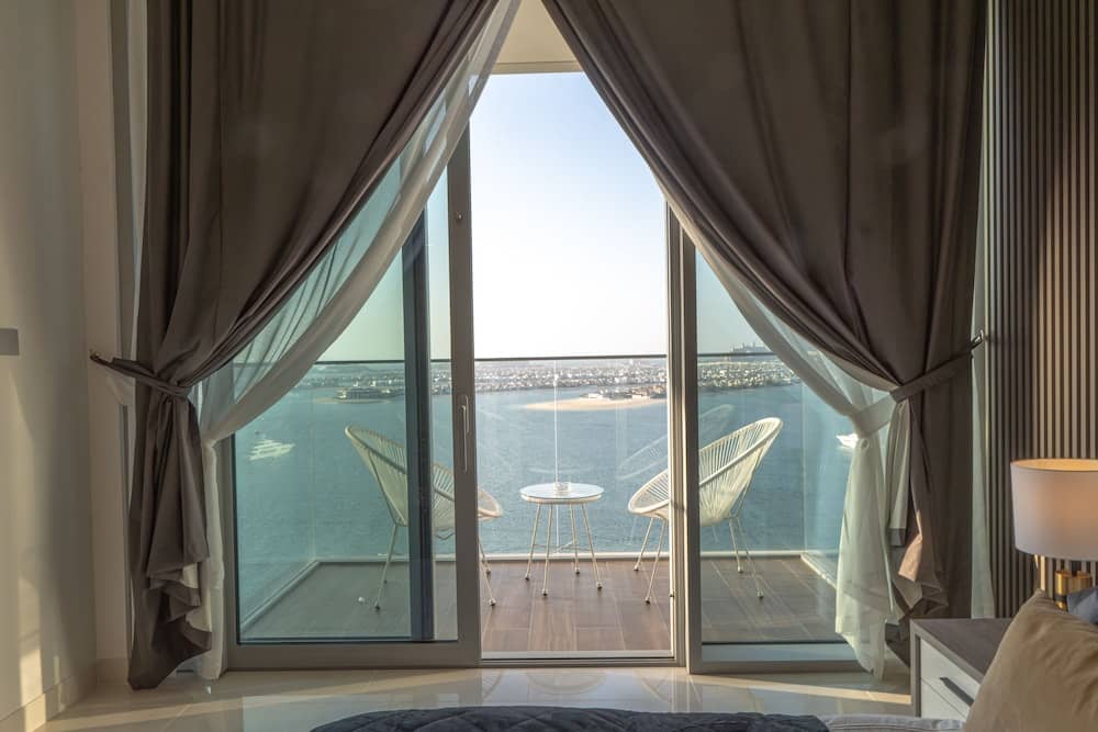 YOUR STAY Apartments Luxury Beachfront Living — 2