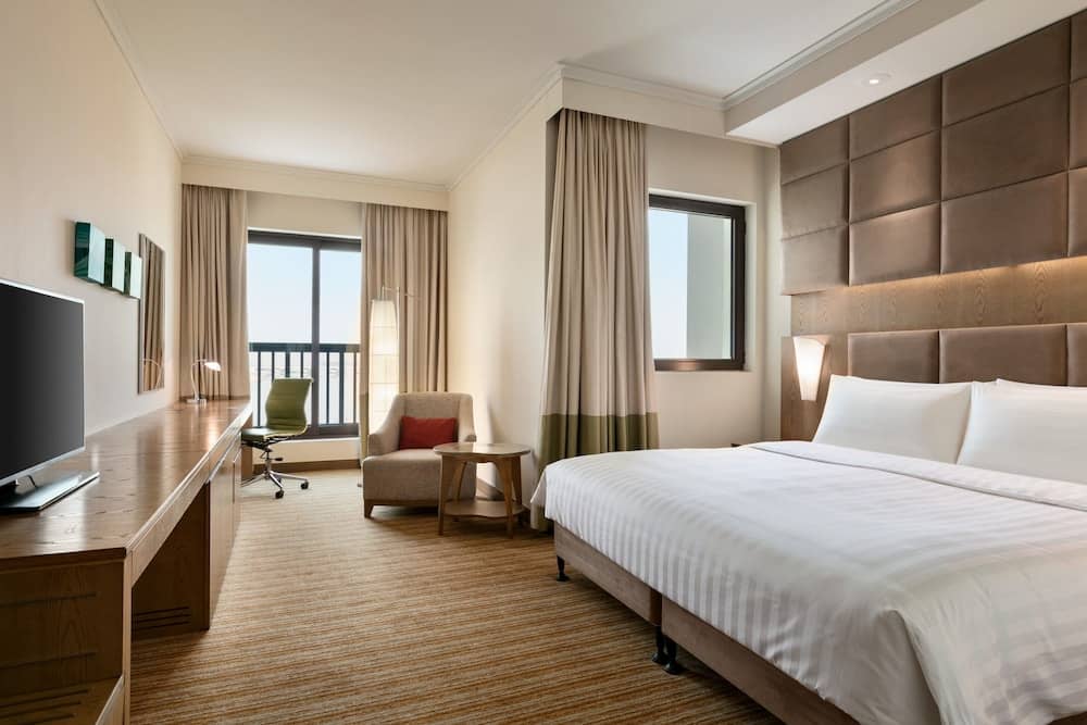 Traders Hotel, Qaryat Al Beri — 3