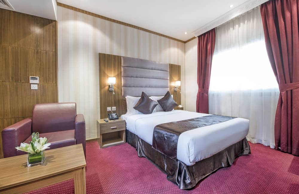 Royal Tulip Hotel, Dubai — 4