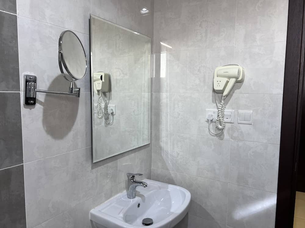 Orchid Suites 4 — 4