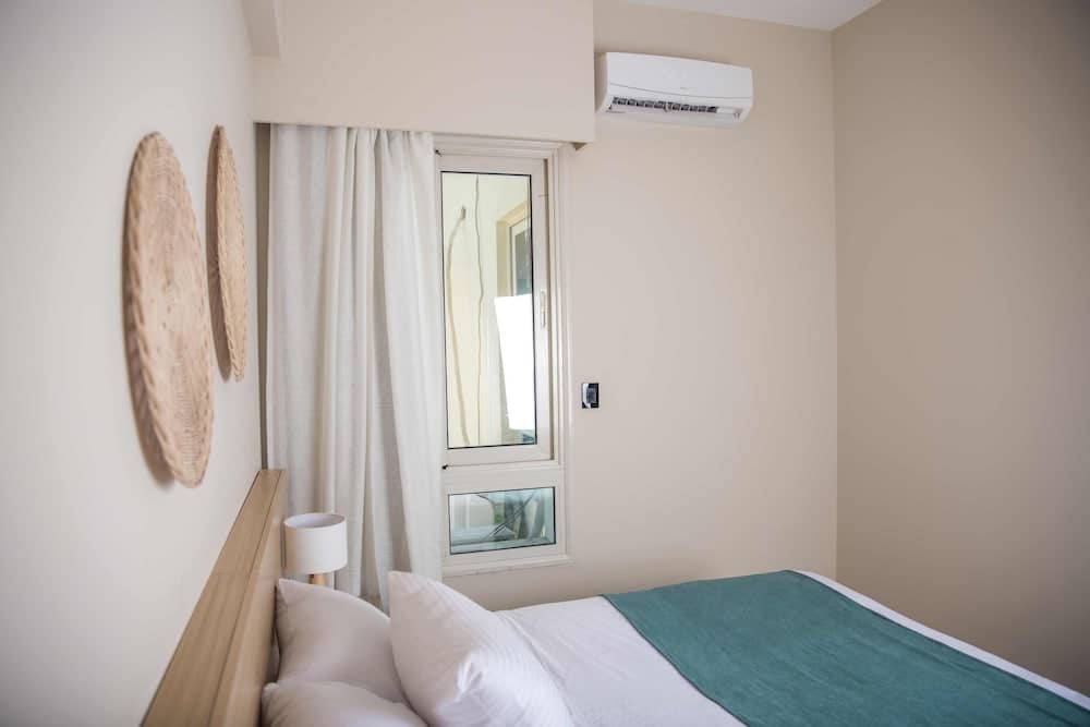 Redcon Suites — 2