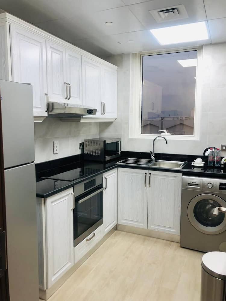 BANIYAS PLAZA HOTEL APARMENT — 2