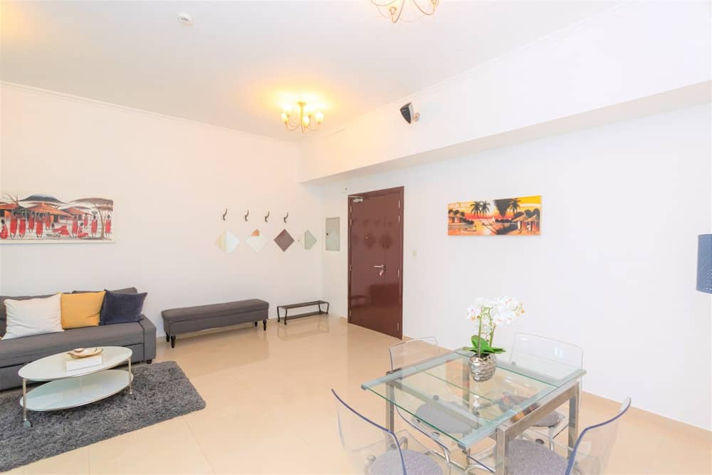 Gorgeous 1 bedroom with balcony in Dubai Marina — 3