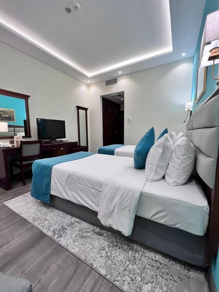 Howard Johnson by Wyndham Bur Dubai — 4