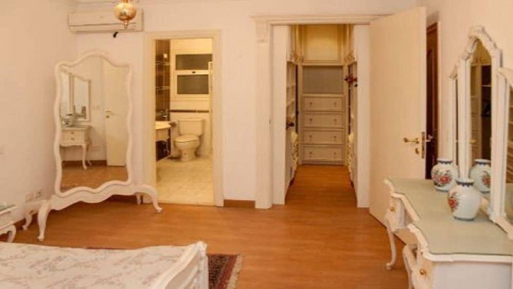 Alexandria house Mohamed Naguib — 2