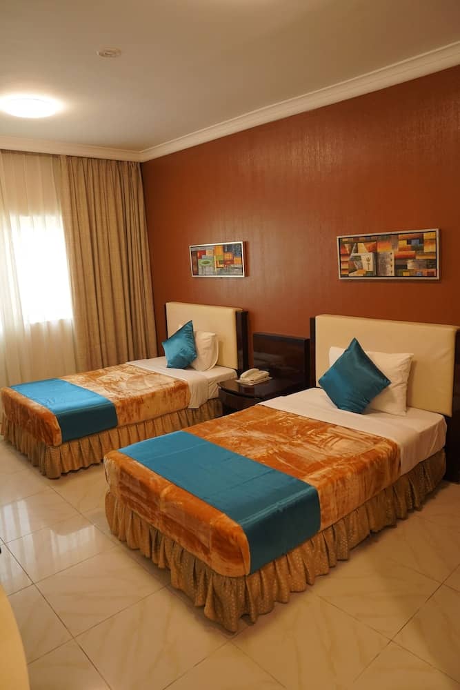 Crystal Plaza Hotel — 5