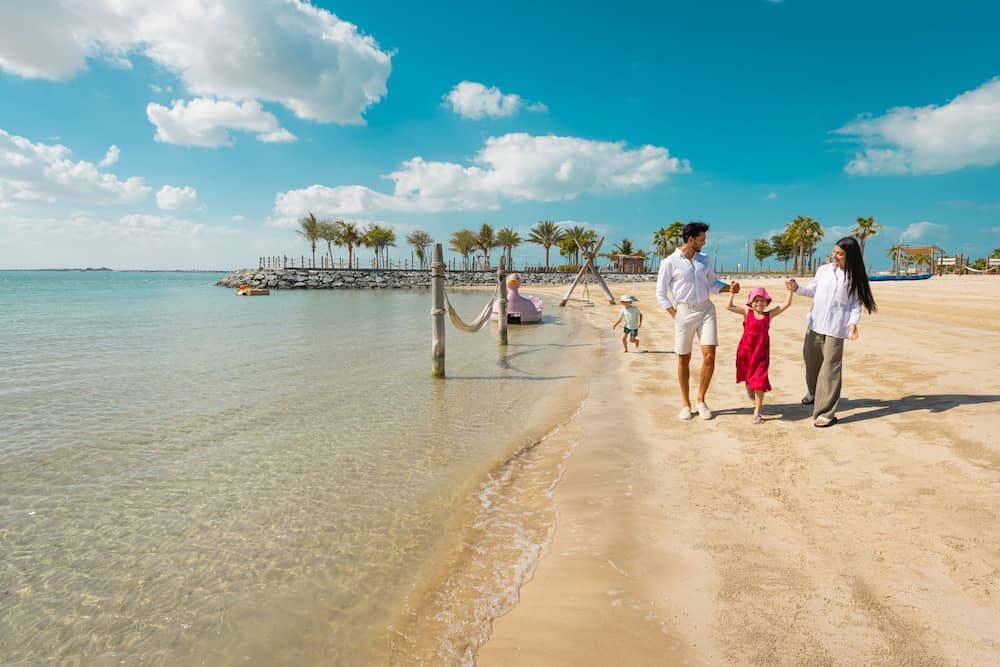 Bab Al Nojoum Hudayriyat Villas — 3