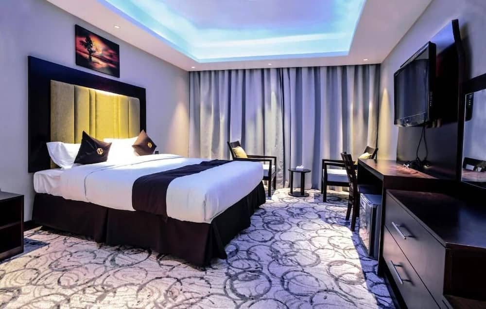 Raha Grand Hotel — 4
