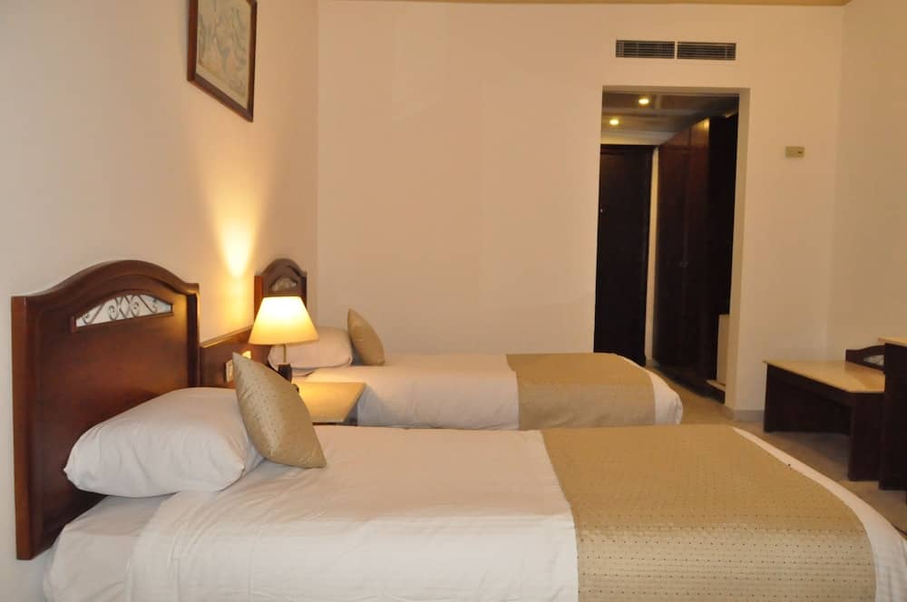 Roma Host Way Hotel & Aqua Park — 2