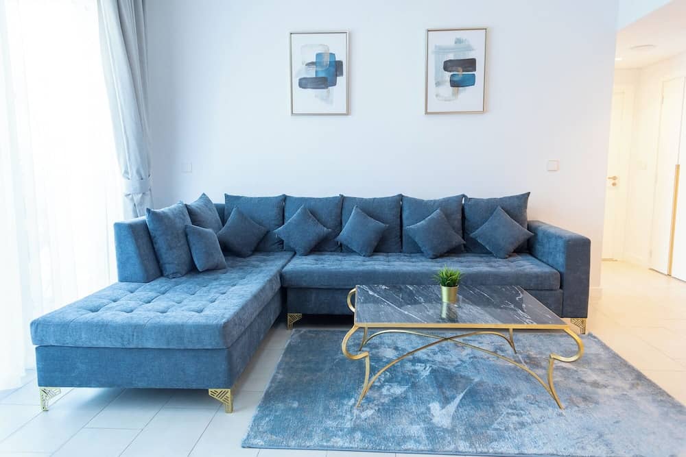HAPPY SEASON I La Vie apartment — 4