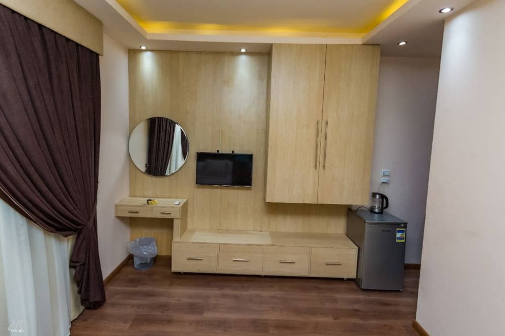 Grand City Hotel — 2