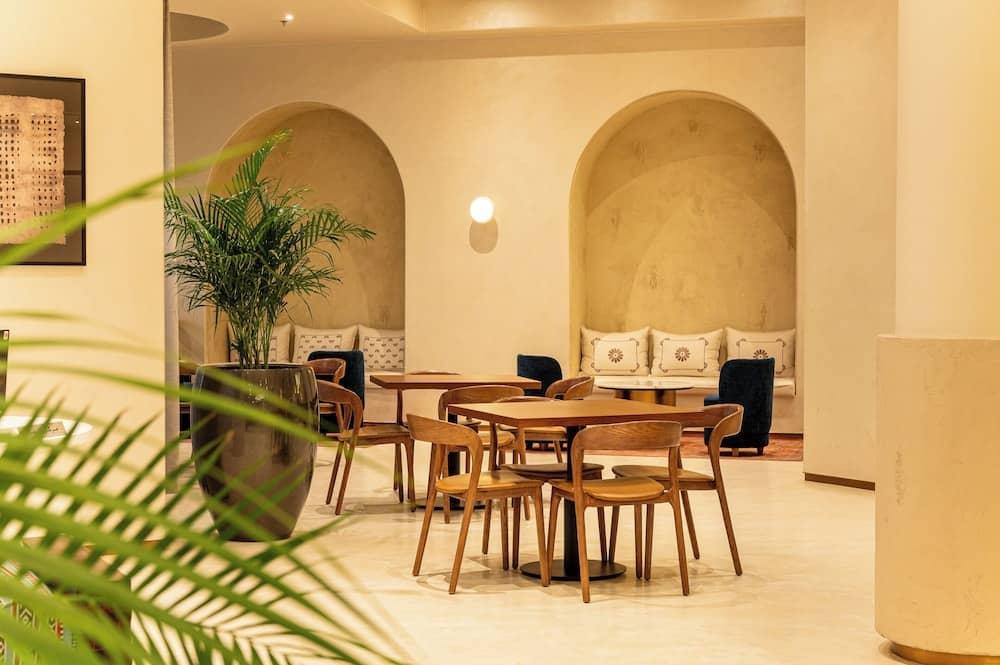 Majestic Cove Hotel — 5