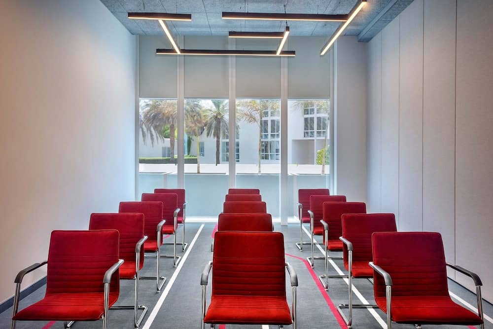Aloft Dubai Airport — 4