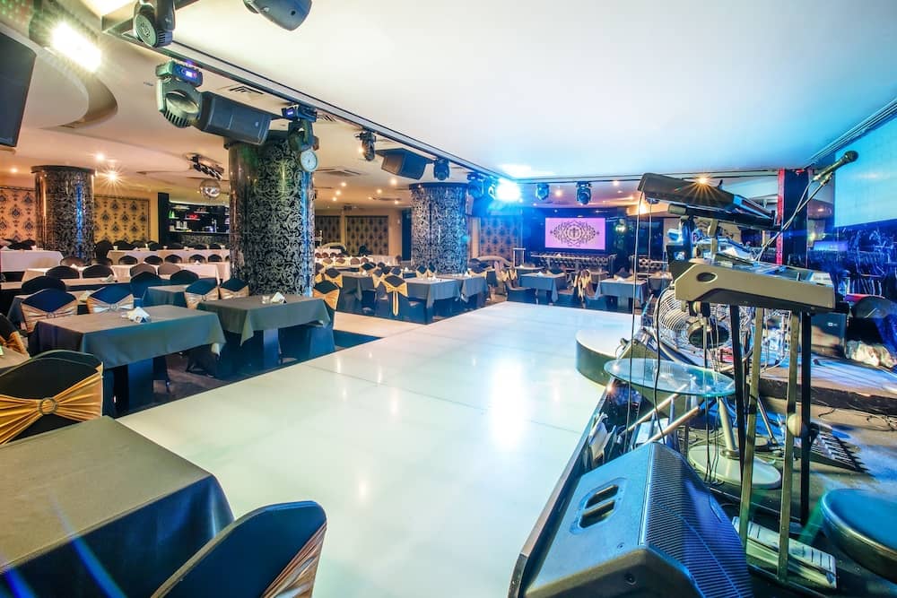 Grand Excelsior Hotel Deira — 2