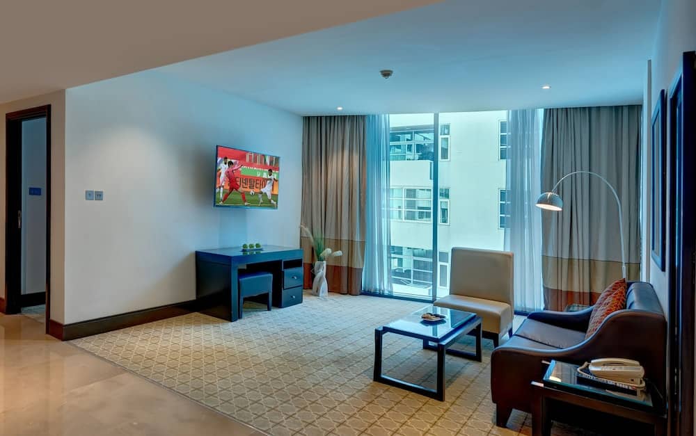 Holiday Inn Dubai - Al Barsha by IHG — 4