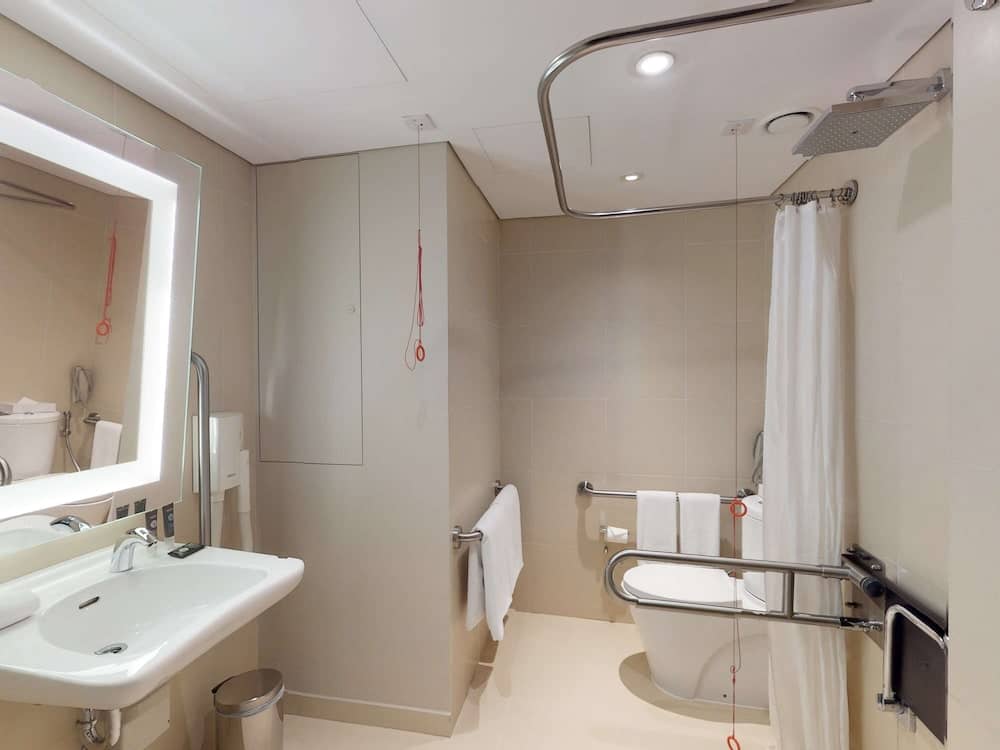 Novotel Dubai Al Barsha — 2