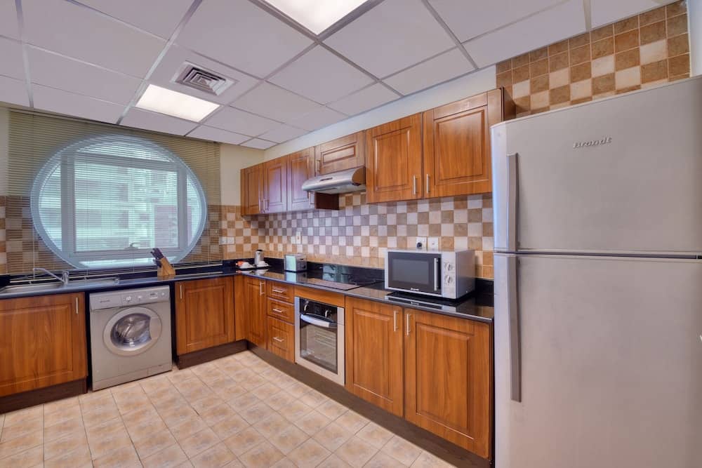Pearl Marina Hotel Apartments — 3