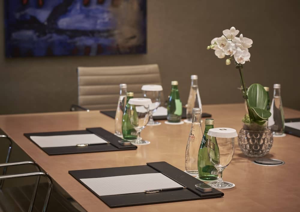 Shangri-La Residences and Apartments — 3