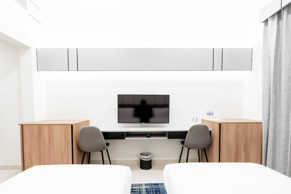 Resivation Hotel — 3
