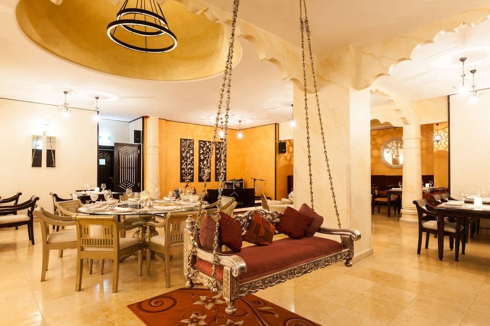 Holiday Inn Dubai - Al Barsha by IHG — 2
