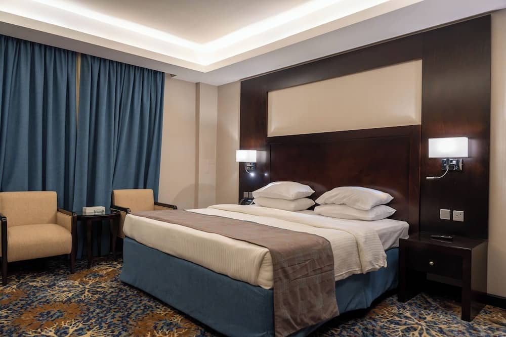 Mercure Jeddah Al Hamra Salsabil Hotel — 3