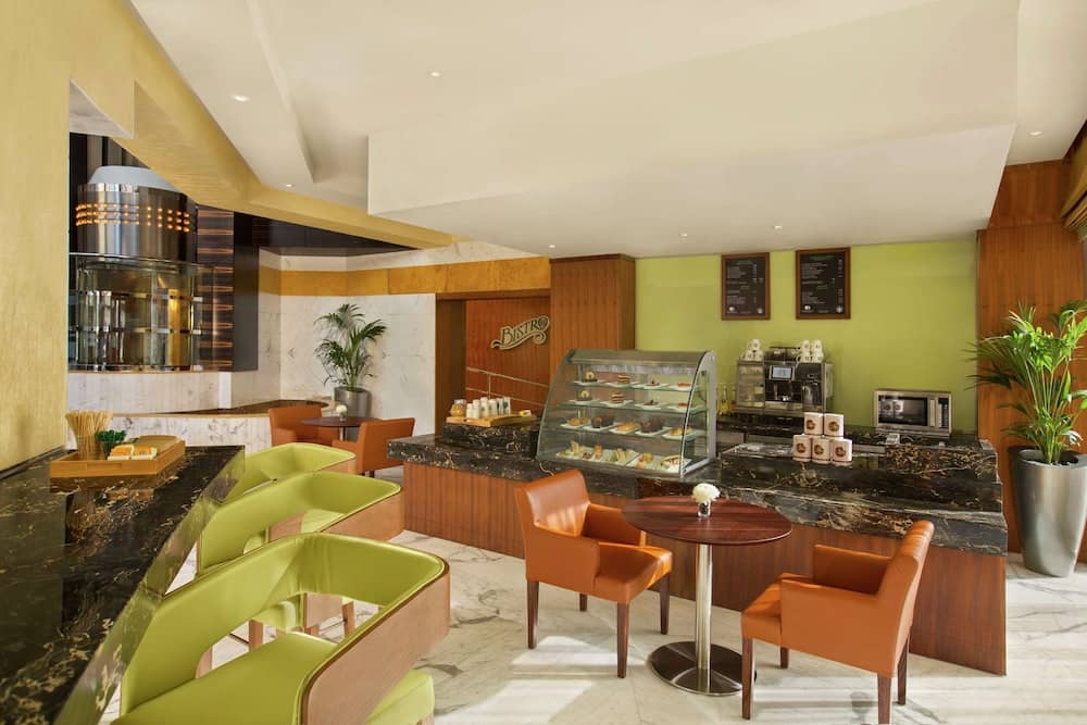 DoubleTree by Hilton Hotel & Residences Dubai Al Barsha — 2