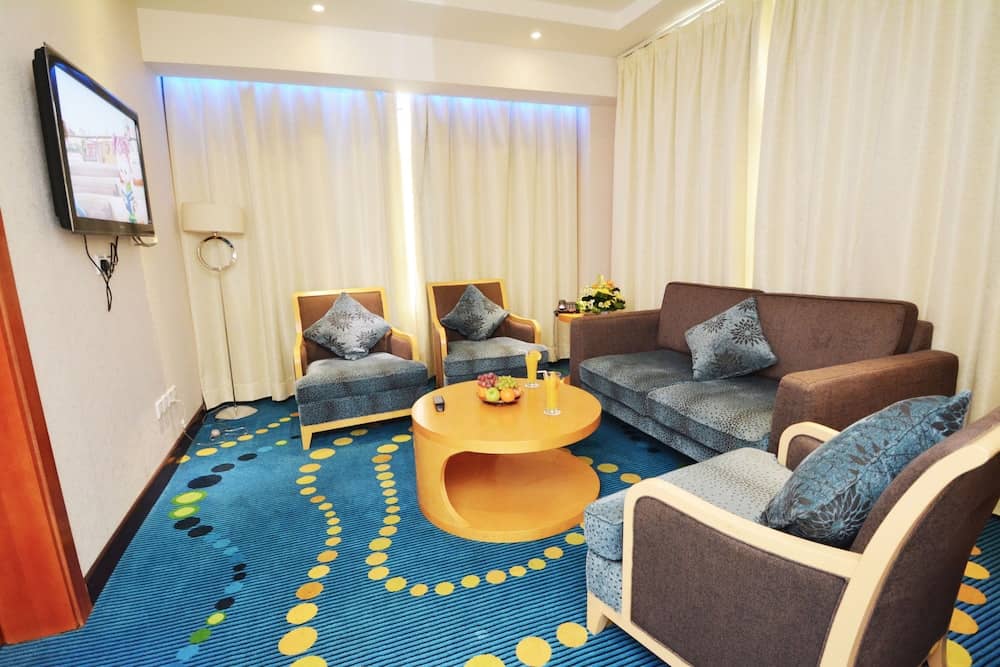 Dabab Hotel by Warwick — 5