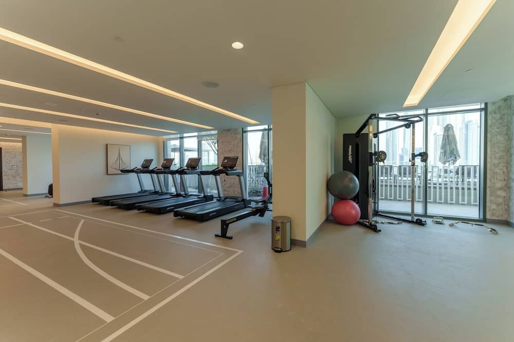 Maison Privee - Upscale Apt w/ Partial Dubai Marina & Palm Views — 4