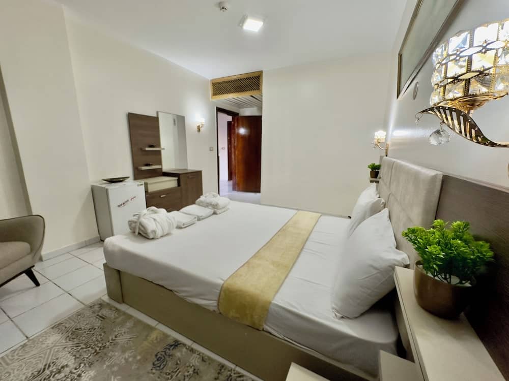 Gaddis Hotel — 5