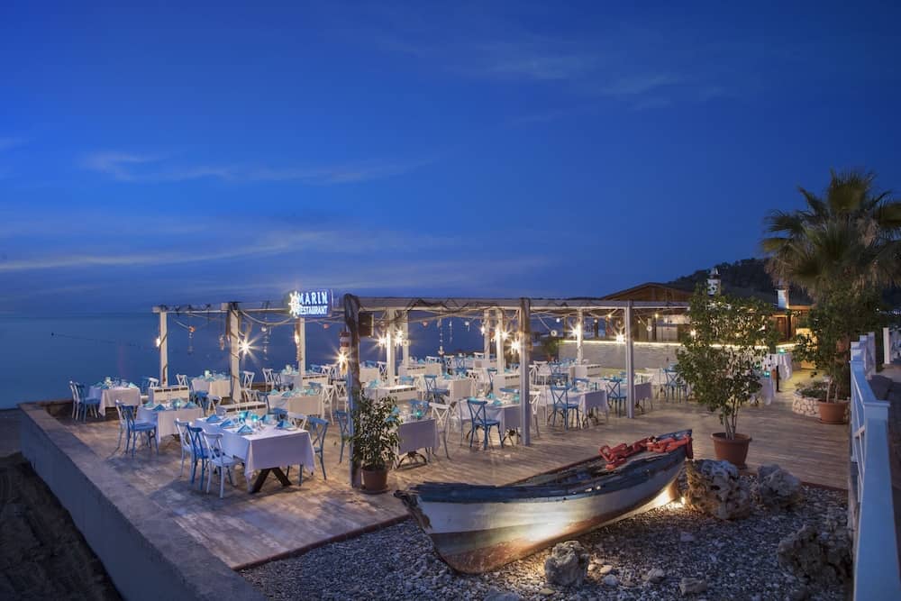 Club Marco Polo — 3