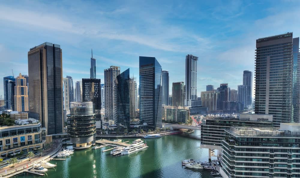 Contemporary One Bedroom with Full Marina View — 2