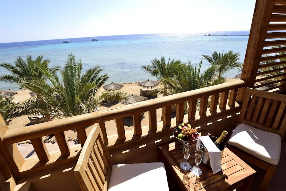 The Breakers Diving & Surfing Lodge — 2