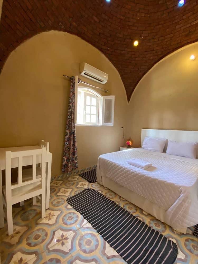 sekhmet hotel — 5