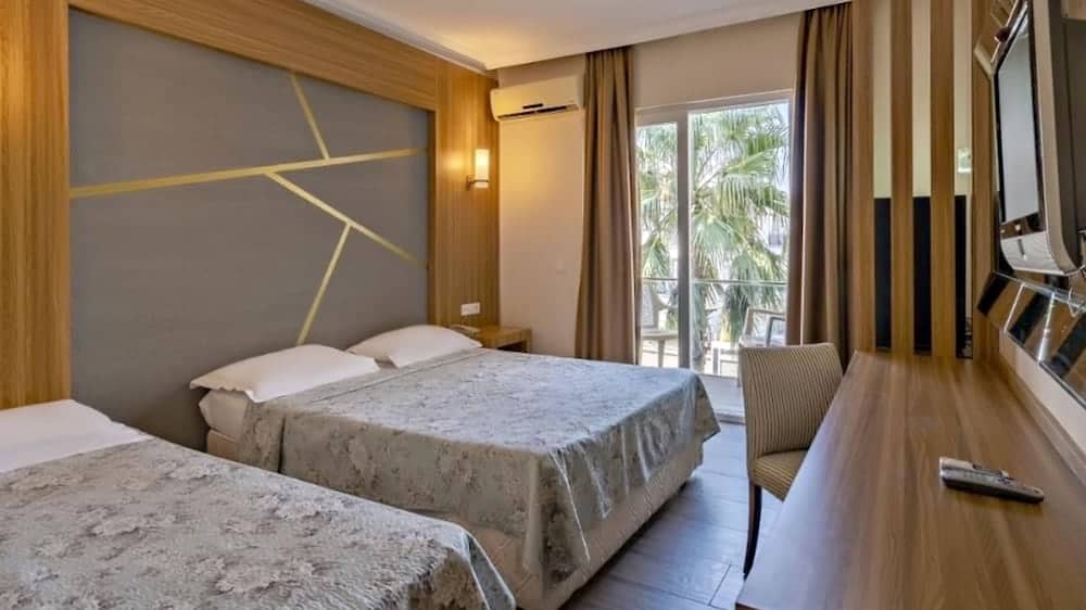 Dionisus Hotel — 4