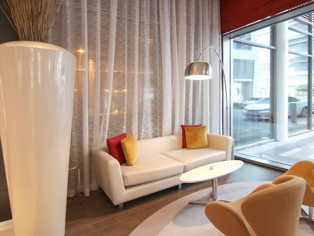 ibis One Central Hotel — 2