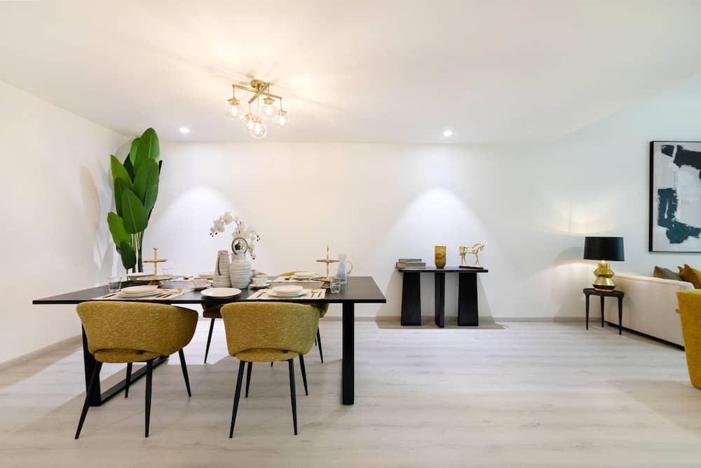 Maison Privee - Millennium Executive Tower — 5