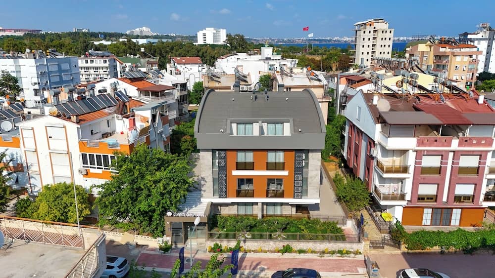 Solmare Suites — 3