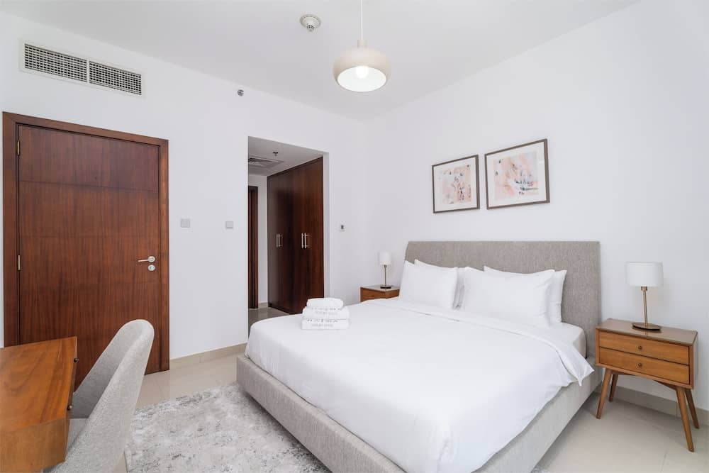 Nasma Luxury Stays - Standpoint Tower A — 2