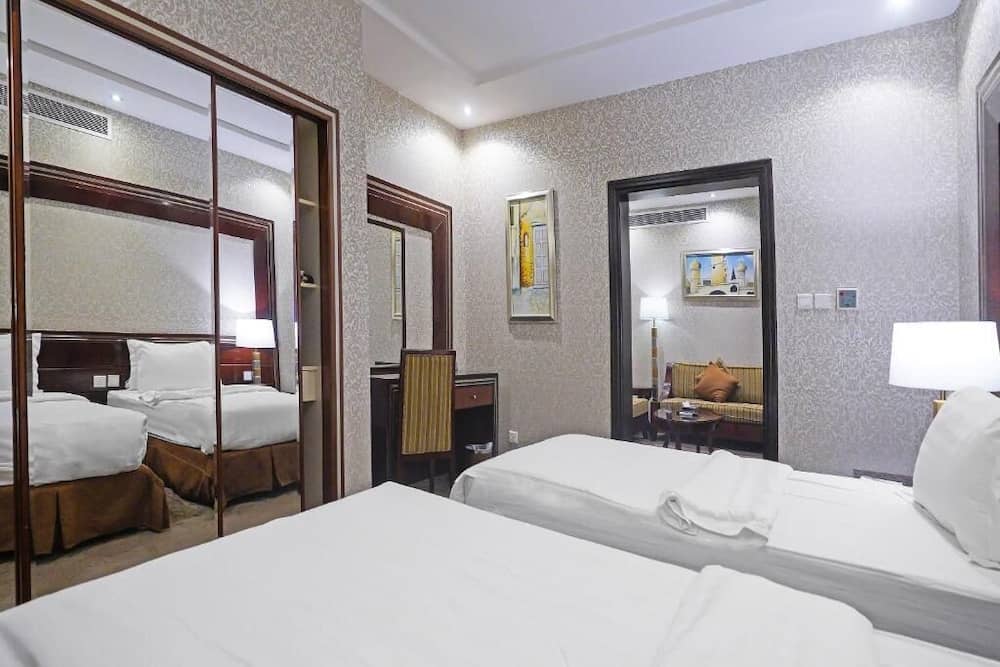 Ekono Hotel — 4