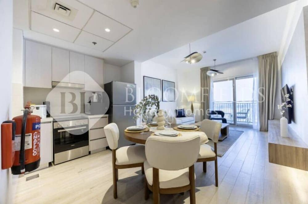 720 Bloomfields Luxuries 1Br Water Edge — 3