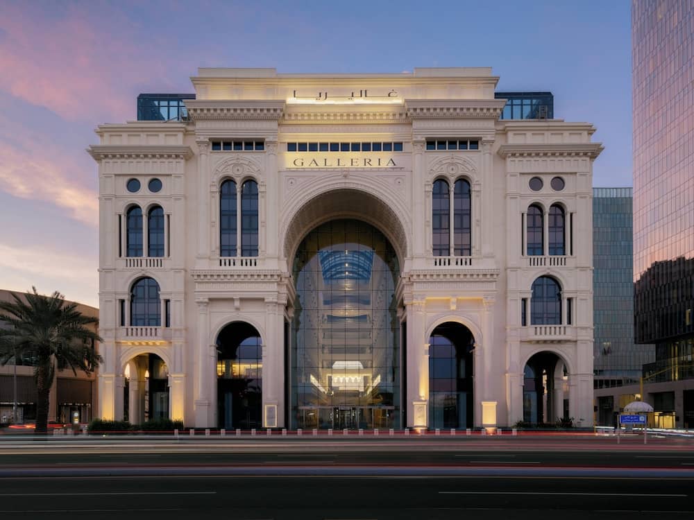 The Hotel Galleria Jeddah, Curio Collection by Hilton — 2