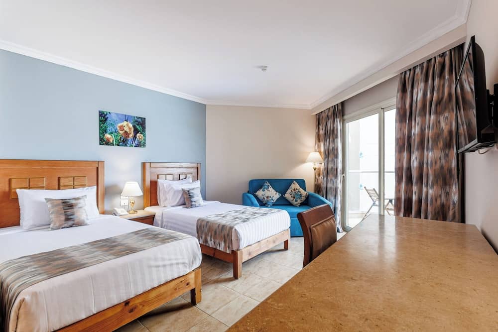 SUNRISE Solara Aqua park Resort — 4