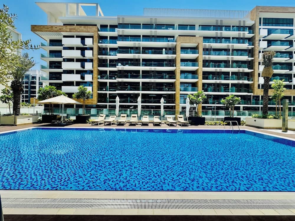 Venduras - Chic Studio in Azizi Riviera — 5
