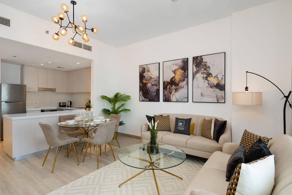 Chic Apt on Yas Island cls to ALL Main Attractions — 2