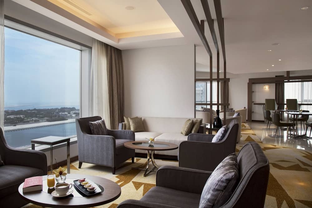 Pearl Rotana Capital Centre — 2