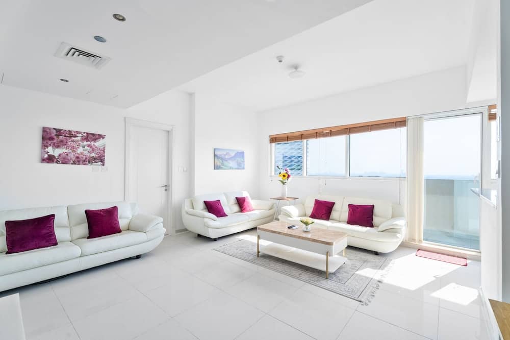 Nasma Holiday Homes - Damac Marina Bay — 5